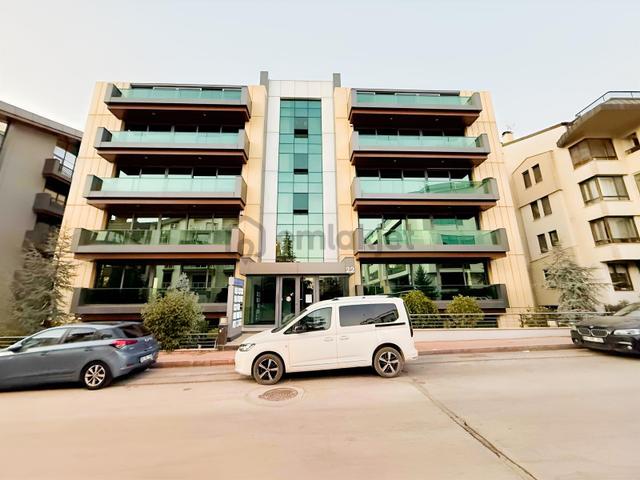 Musa Yıldız- Mustafa Kemal Mahallesi 170m² Net Satılık Ofis 1