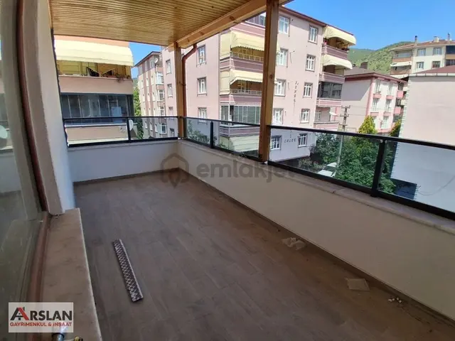 Merkezde Sıfır Yapılı 3+1 - Geniş Teraslı Ve Çift Banyolu Lüks