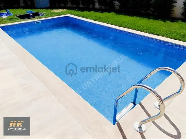 Konaklar Bölgesinde Havuzlu Güvenlikli 4+1 Satılık Daire En/ru