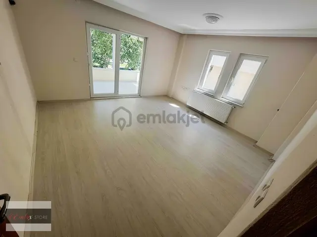 Depozitosuz Üniversite Yakın Arakat Balkonlu Aile Binası Kiralık