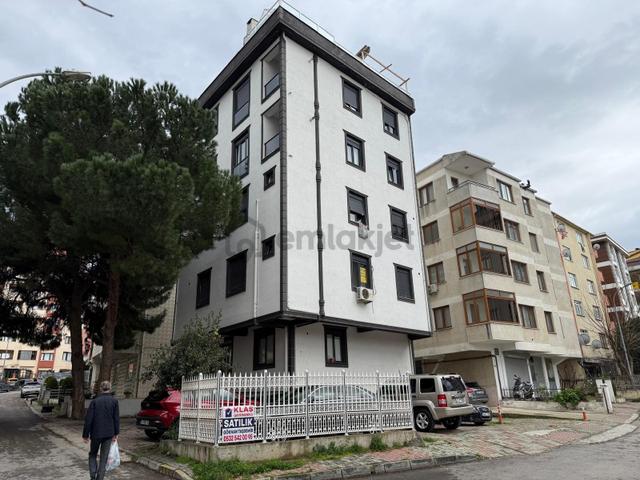 Giray Atagün'den Minibüs'e Yakın 82 M2 Ters Dubleks Daire