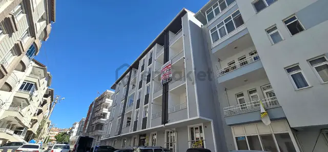 Adli Sarayı Arkası 2+0 Sıfır Eşyalı Kiralık 1