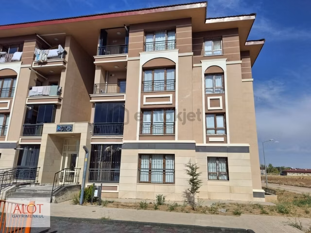 **acil Muş Kepenek Satılık 2+1 Ara Kat Daire Ercan Kızılkan'dan 1