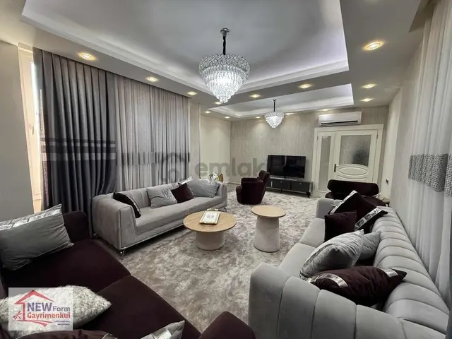 New Formden Mezitli Akdenız Mahallesı Teraslı 5+1 Satılık Daire