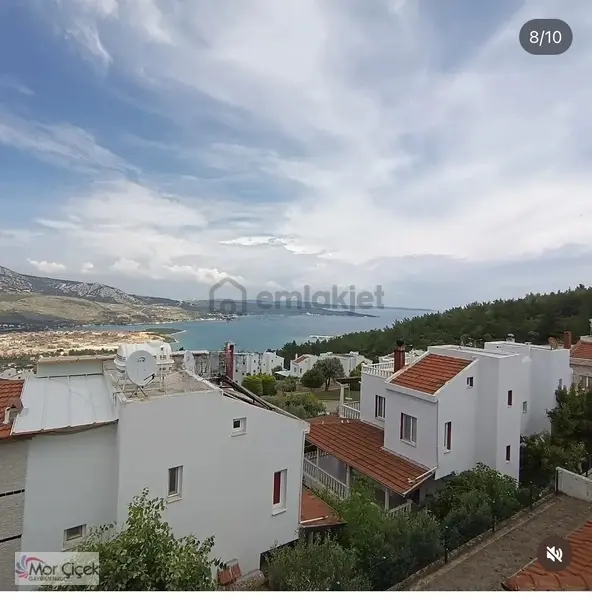 Morçiçek'ten Arko Sitesinde 4+1 Eşyalı Deniz Manzaralı Tripleks 1