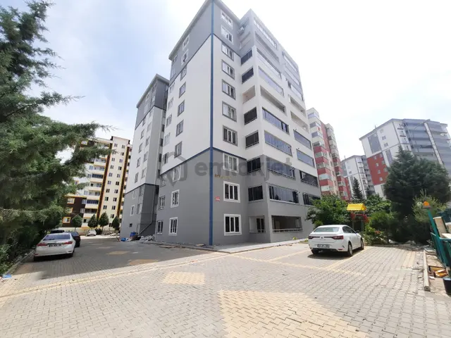 Yeni Rotadan Tekerek Mah. Ara Kat Kiralık 4+1 Daire 1