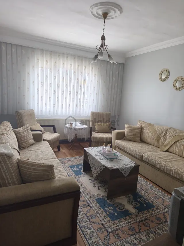 Zaferyapıdan Bekara Aileye Eşyalı Site Içınde Kiralık Daire 4.kat 2+1 90m2 Asansörlü Uğurmumcu Mh