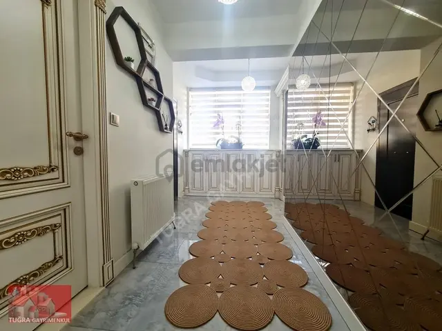 Ayyıldız Mh De 3 Katlı Kapalı Otopark-özel Yapım 7+2 Lüks Villa 1