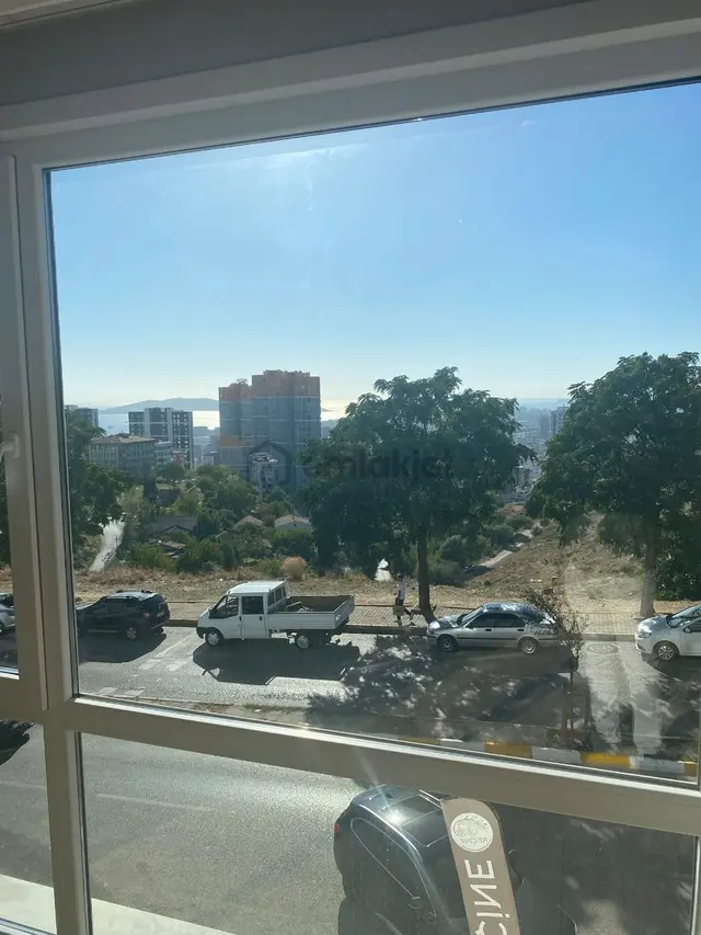 Eles Gayrimenkulden Ada Manzara Sitesinde 3+1 Manzaralı Ara Kat 1