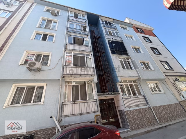 Arda Emlak Ofisin’den Değirmen Migros Yakını Ara Kat Kapalı Balkonlu Daire