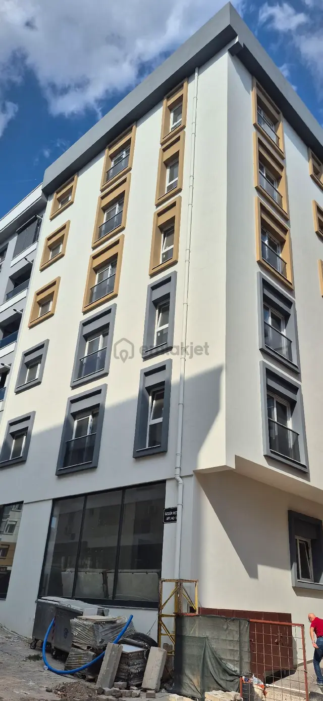 Bornova Da 1+1 Kiralık Lüks Daire