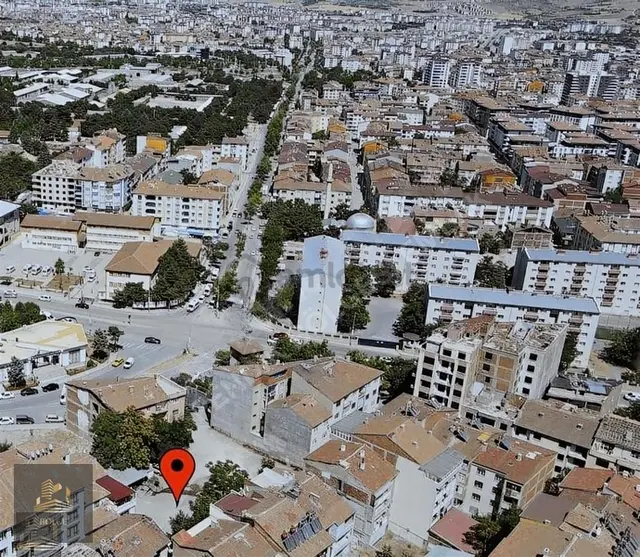 İcadiye Merkezde Satılık 1024 M² Ticari+konut İmarlı Müstakil 1
