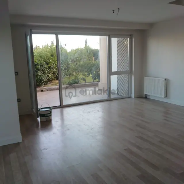 Kiptaş Venezia 3+1 Boş Bahçe Katı Dubleks 3 Banyolu 230 M2