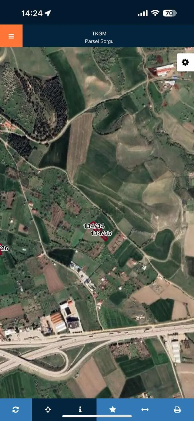 Erka Emlaktan Satılık Harika Konumda Bahçe 1