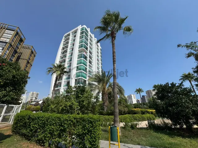 Remax Palm'den Ayron Rolex Tower'da 4+1 Geniş Ve Konforlu Yaşam