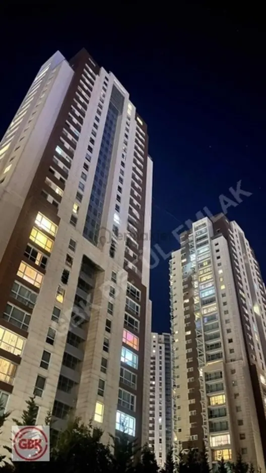 Park Oran Sitesinde Kiralık 4+1 Güncel Daire
