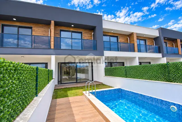 Kuşadası Değirmendere'de 2+1 Özel Havuzlu Sıfır Villa