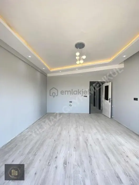 Yılmaz'dan İmamoğlu Saygeçıt'te Satılık 2+1 K.mtfk Lux Daireler 1