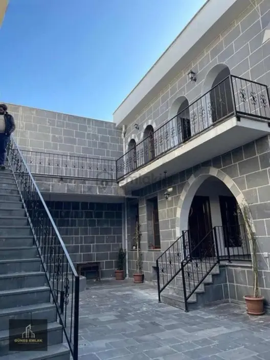 Sur Yeni Çarşıda Kiralık Villa 1