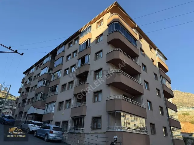 3+1 Kıbrıs Caddesin De 1