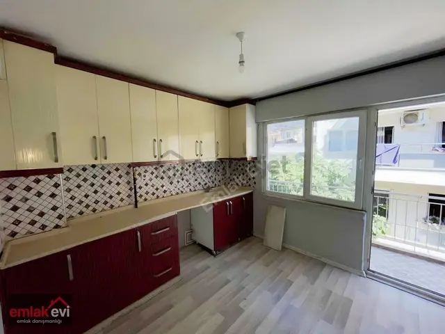 Emlak Evi'nden Şehir Merkezinde Doğalgazlı 3+1kiralık Daire