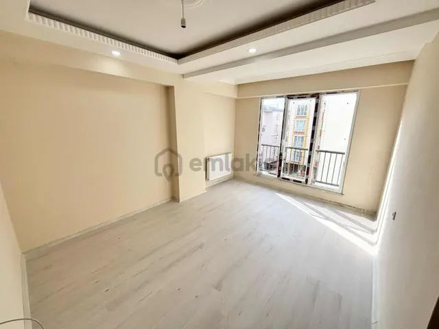 Yoldaş İnş Kiralık 2+1 80 M2 3.kat Bekara Uygun Sıfır Daire 1