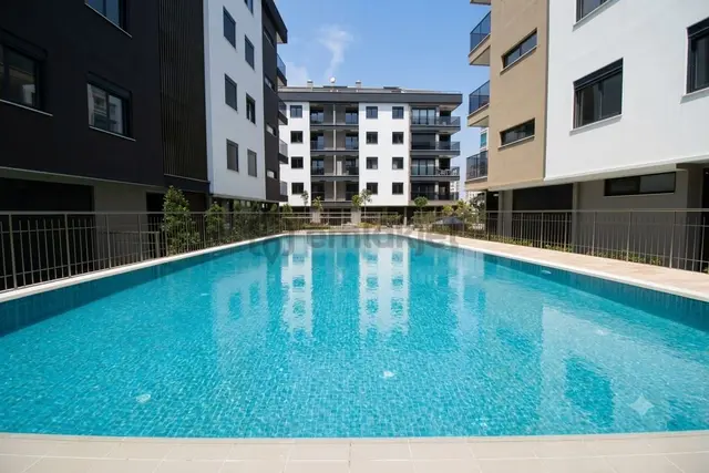 Uncalı’da Marka Sitede Nadir Bulunan 170 M² Ferahlık! 3+1 Ayrı Mutfak 1