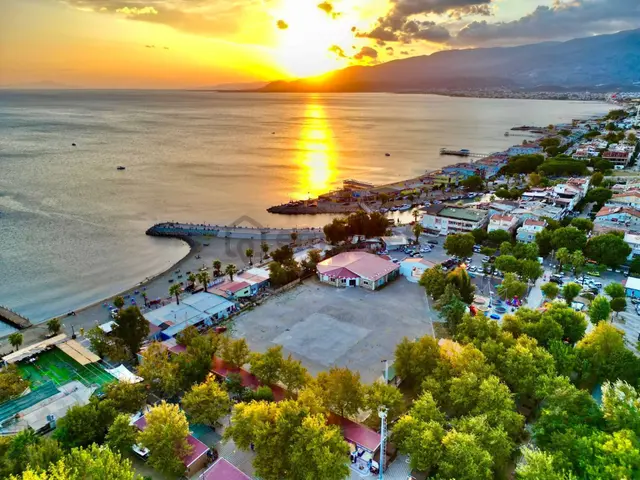 ∞ Denizden ∞ Akçay Altınkum'da Doğalgazlı 2+1 Sürekli Kiralık Daire