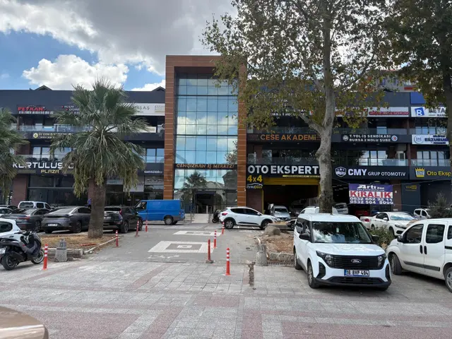 Nilüfer Cengizhan İş Merkezi'nde Satılık Ofis 1