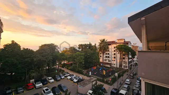 Century 21'den Deniz Manzaralı Ferah 3+1 Kiralık Daire 1