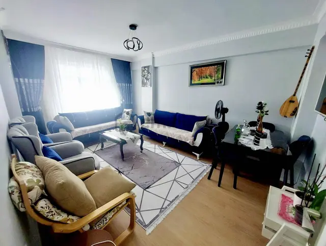 Satılık Caddeye Yakın Gazi Mah 2+1 Masrafsız Balkonlu Daire