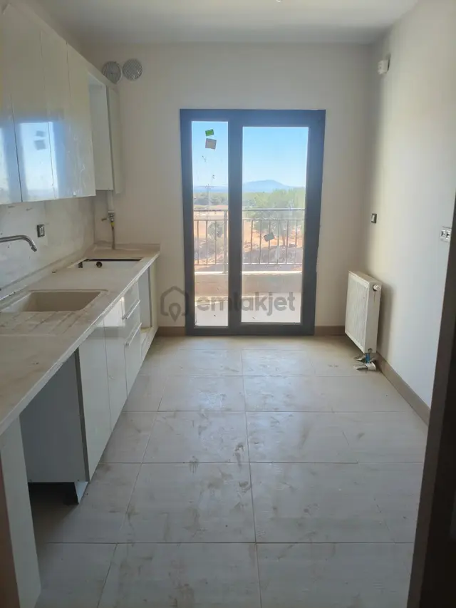 Sarıçam Göztepede Tokilerde Sıfır Bina Aydınlık 2+1 Kiralık Daire