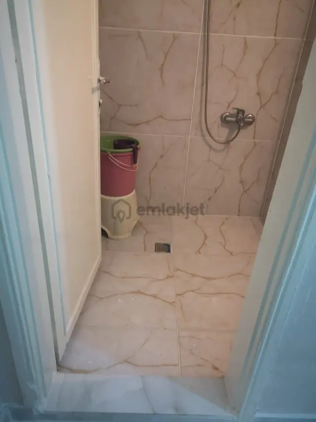 Adana Gürselpaşa İzzet Beğoviçe 3 Dakika Yürüme Mesafesinde İçi Yenilenmiş Kiralık Müstakil Ev 1