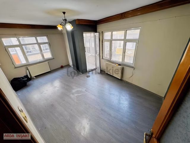 Sultançiftliği Mah Kiralık 2+1 90m2 2 Nci Kat Ordu Caddesi Dibi