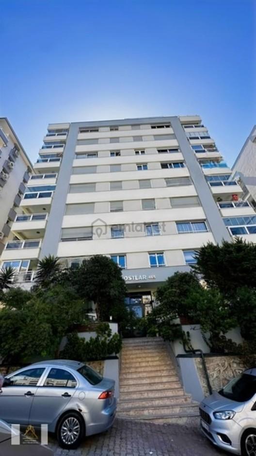 İnönü Caddesinde Metro Yakını Bahçeli 3+1 Kiralık Daire