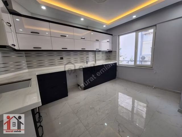 Şirinyalıda Sinanoğlu Cadde Cepheli İçi Sıfır 3+1 170m2 Asansörl