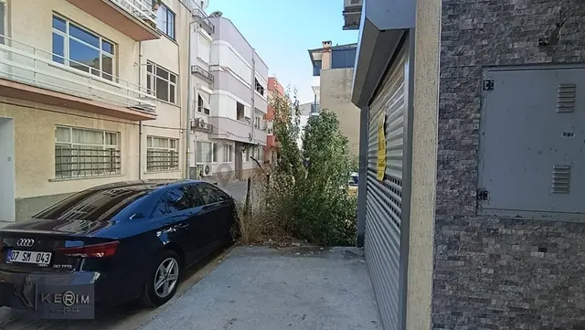 &kerim Emlak'dan Satılık Küçükkuyu'da İş Yeri 1