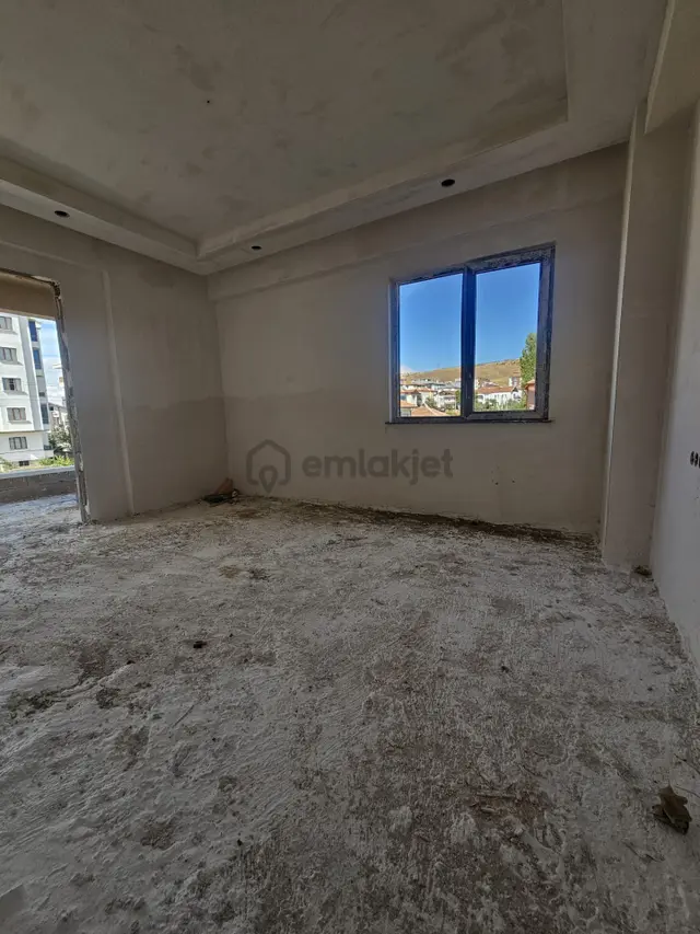 Acil Satılık 3+1 Pınar Mahallesinde Daire 1