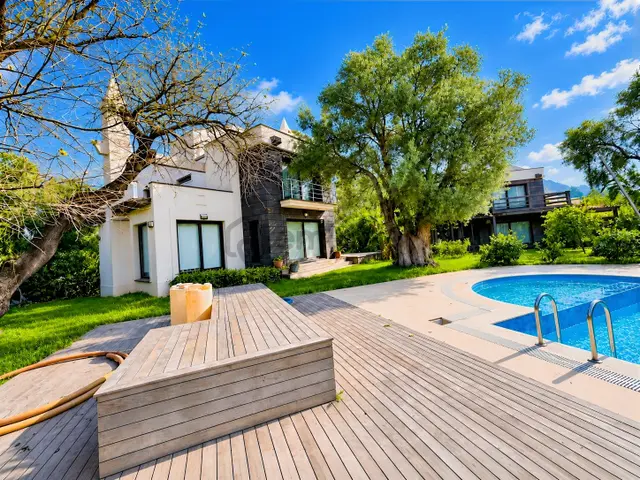 Bodrumda Satılık Müstakil Bahçeli Villa Denize Yakın Düzayak Ev