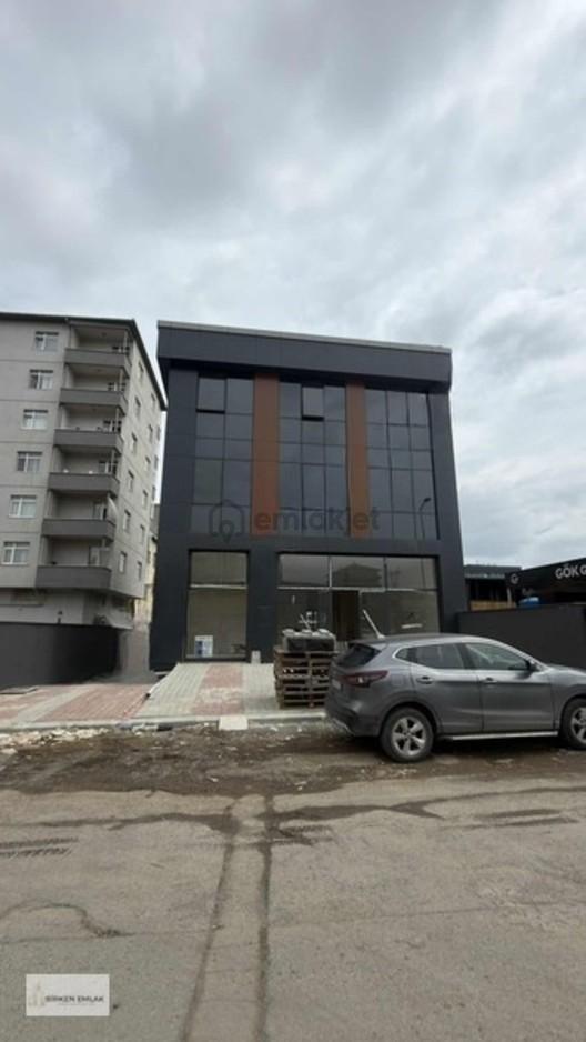 Ataşehir Ferhatpaşada İyi Lokasyonda 1.160m2 Kiralık Komple Bina