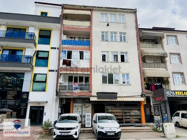 Yeşilova Turan Güneş Caddesi Fırsat Satılık 3+1 1