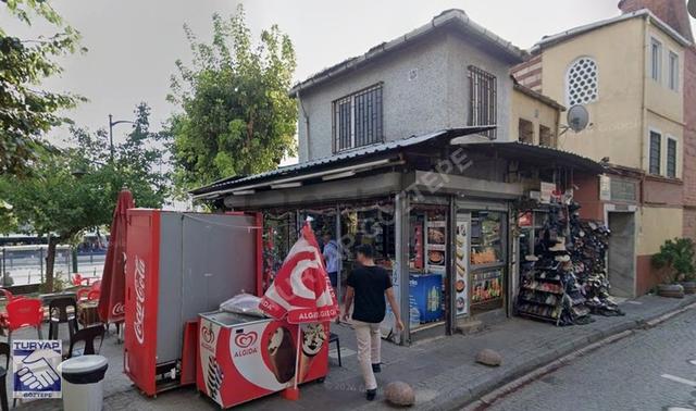Turyap Tan Eminönü Meydanında Satılık İşyeri