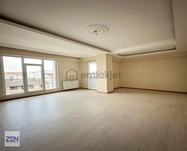 Acil!! Ulaşıma Yakın Balkonlu 2+1 4.kat Asansörlü Kiralık Daire! 1