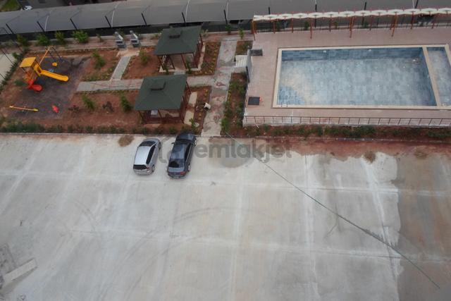 Mersin Mezitli Soli Center Civ 2+1 Site Havz Jenrtr 1 Yaşında 1