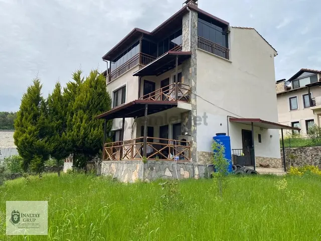İzmit Yassıbağ , Platin Kent Sitesinde 4+1 Kiralık Tripleks . 1