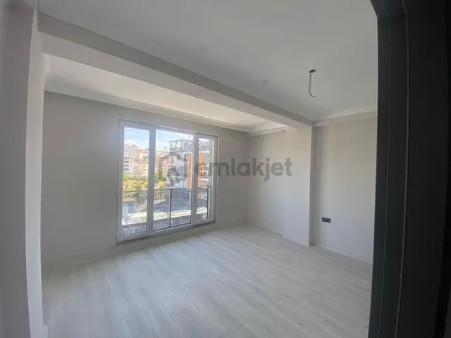 Sportoto Manzaralı Ana Yol Üstü Kiralık 2+1 Daire 1