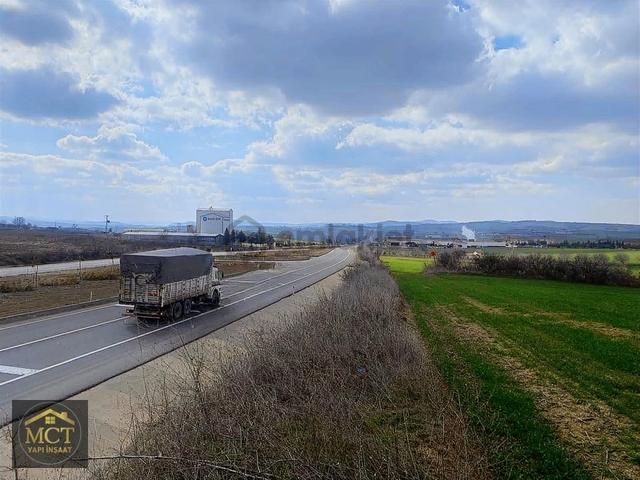 | Mct Yapıdan | 14.500m² Yol Üzeri Yatırımlık Tarla 1