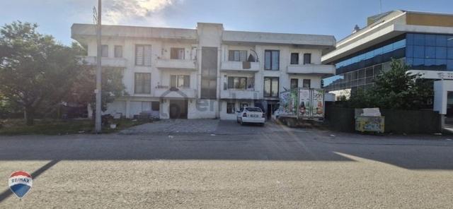 Remax Mavi 'den Serdivan'da Tic+konut İmarlı Satılık Komple Bina 1