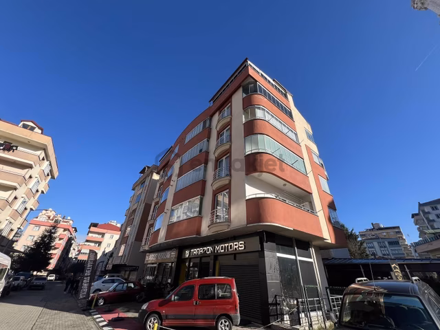 Topaloğlundan Söğütlüde Satılık 4+1 Daire 1