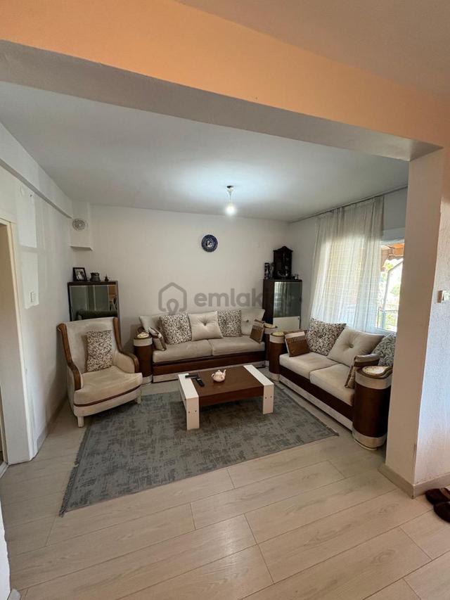 İzmir Yeni Foçada Satılık Müstakil Tripleks Villa 1